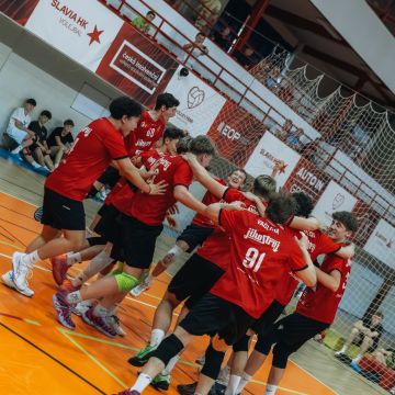 Loading...